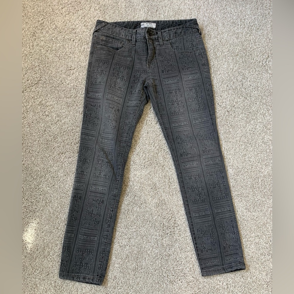 Free People Skinny Jeans Pattern Faded 27
